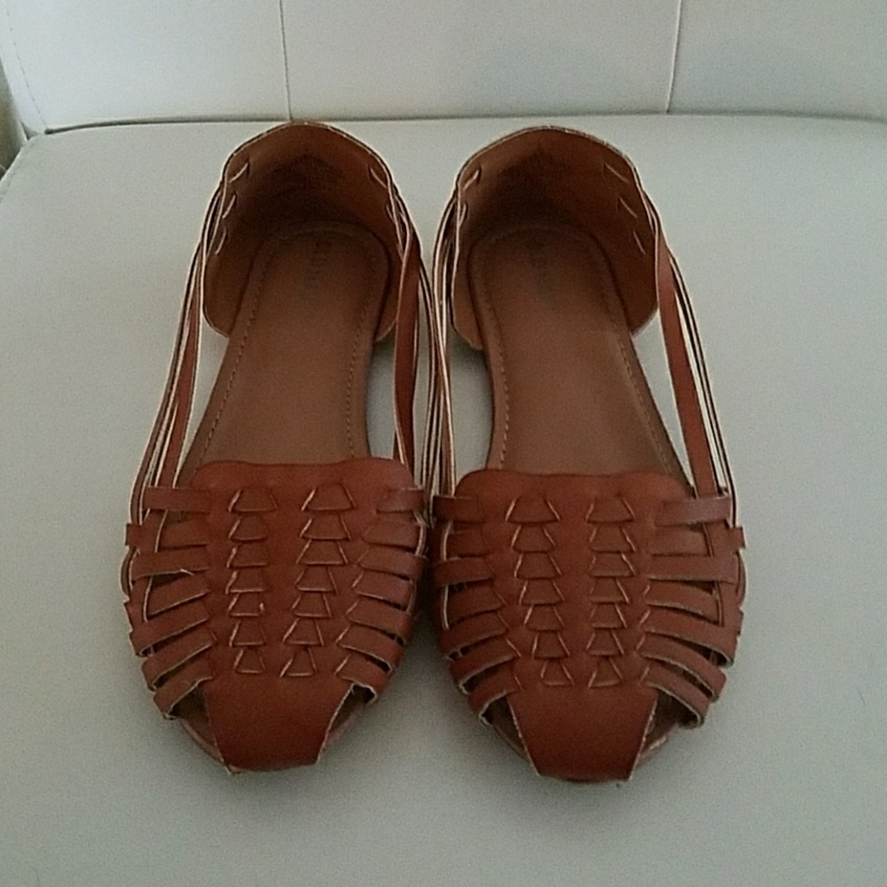 Old Navy Dress or Casual sandles Size 3